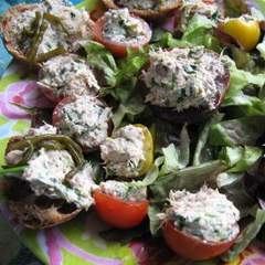 Tomates farcies avec des rillettes de thon recette à indice glycémique bas