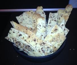 Tuiles au sésame et graines pavot