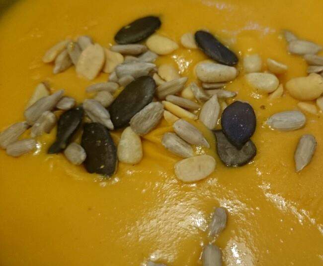 Velouté crémeux aux lentilles corail