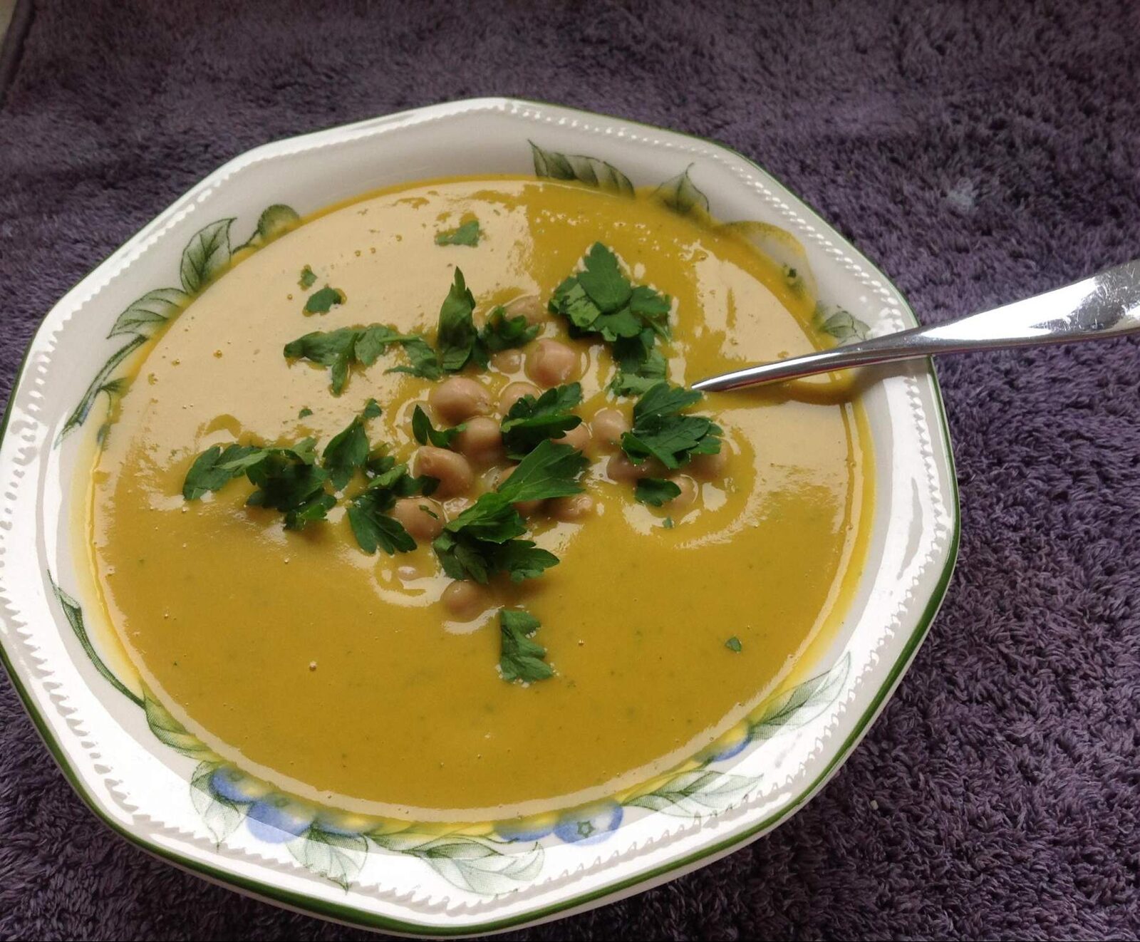 Velouté de patates douces et pois chiches