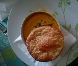 Velouté De Potiron, Crevettes Et Noix de Saint-Jacques