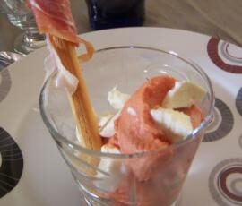 Verrine de Glace a la Tomate et Basilic